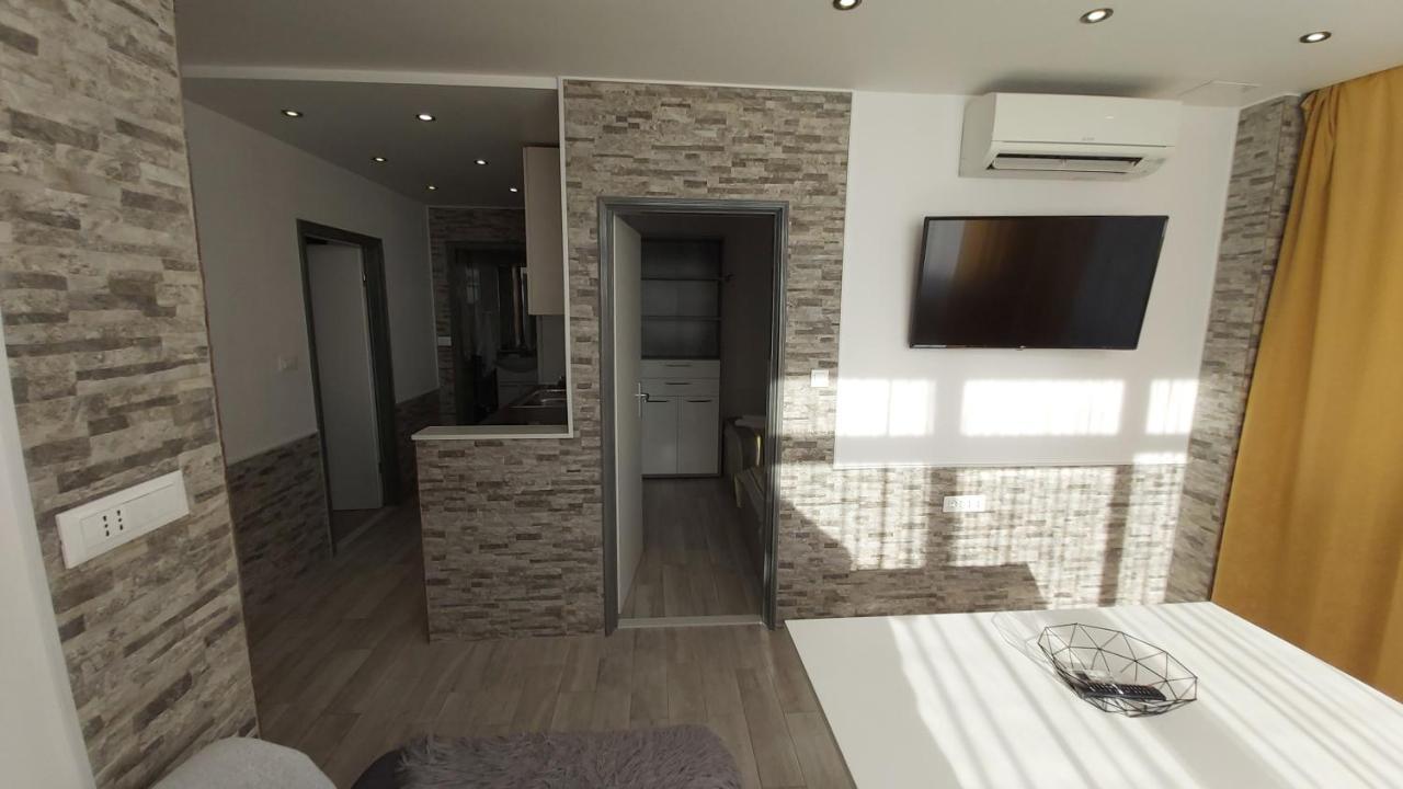 Apartments Druzianic Makarska Esterno foto