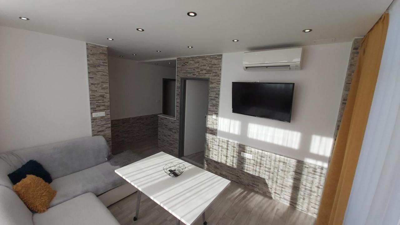 Apartments Druzianic Makarska Esterno foto