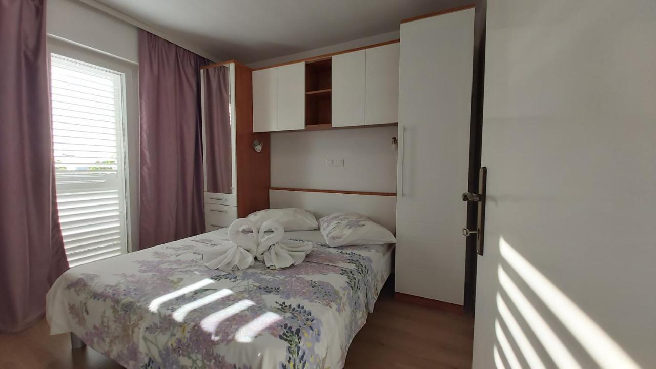 Apartments Druzianic Makarska Esterno foto